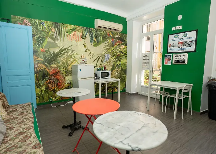 Hostel Le Pastoral Nice
