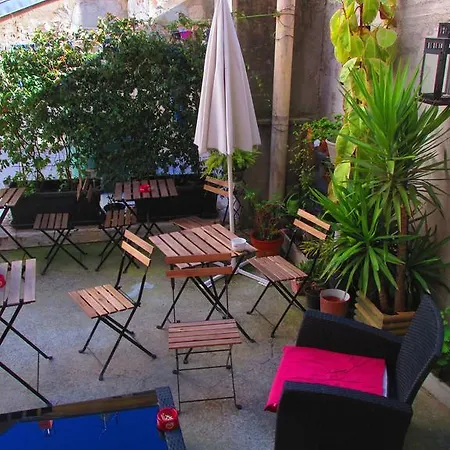 Le Pastoral Hostel *